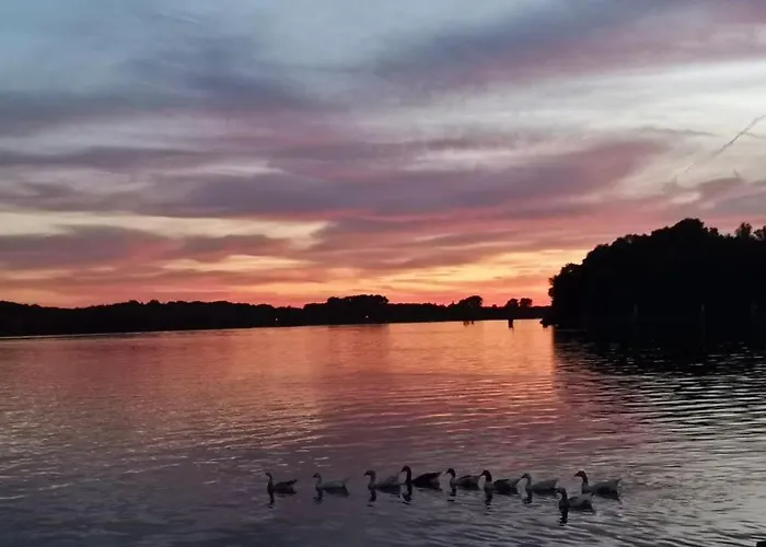 Motor Yacht Almaz Botel